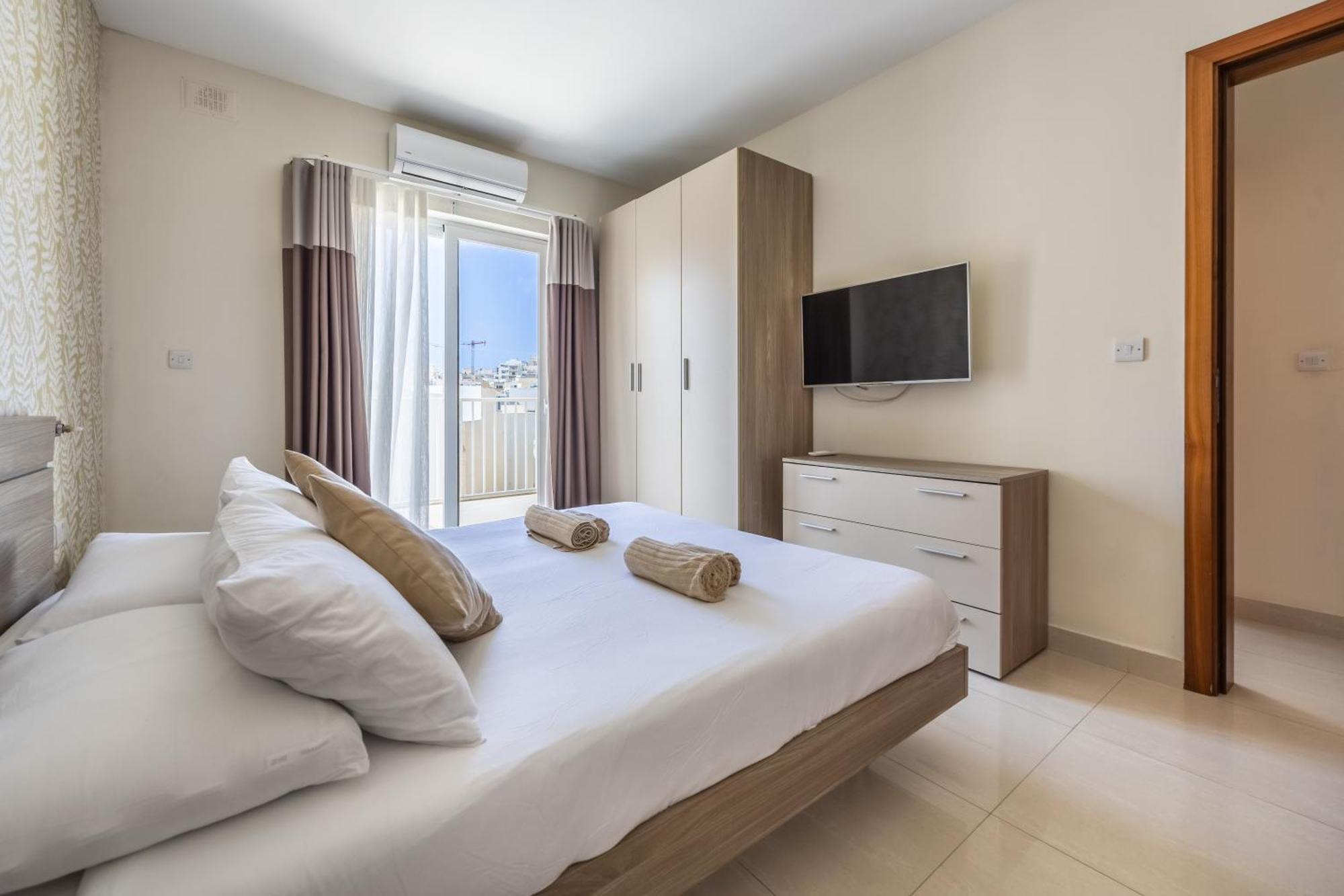 Luxury Seafront By Solea Apartment Sliema