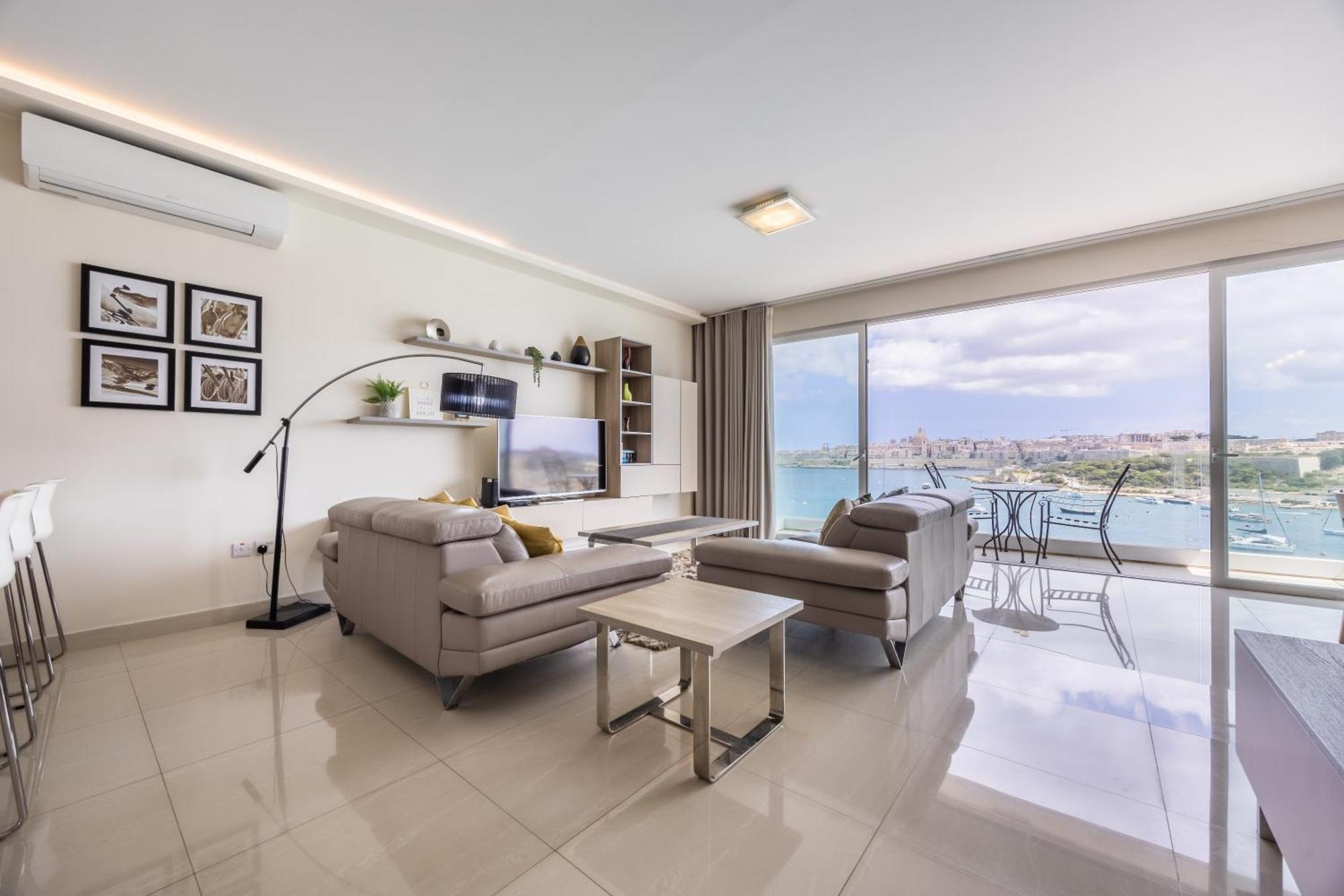Apartment Luxury Seafront By Solea Sliema